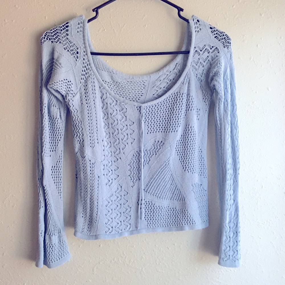 Knitted light blue top